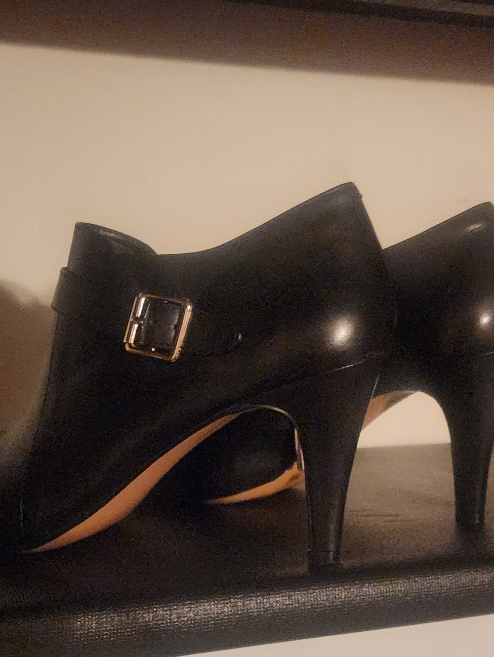 Vince Camuto Heel Booties Size  9M Blk EUC
